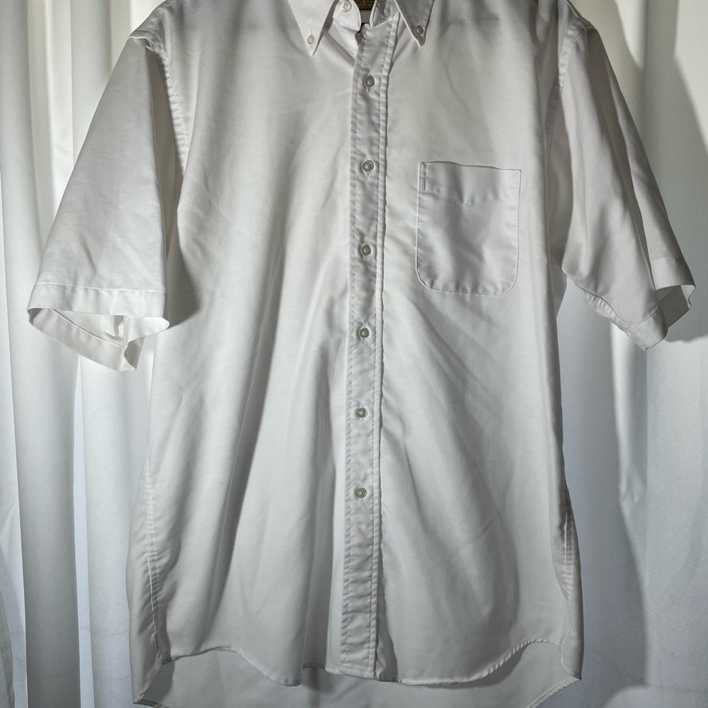 Mens button down - Picture 1 of 4